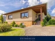 Einfamilienhaus auf zwei Ebenen mit großem, pflegeleichten Garten, Wintergarten, Terrasse, Garage! - Lancken-Granitz