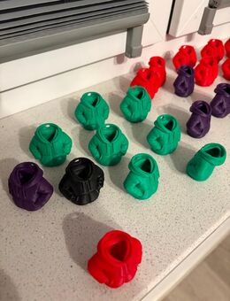 Mini-Hoodie Schlüsselanhänger – stylisch, bunt & ein absoluter Hingucker! - Papenburg Zentrum