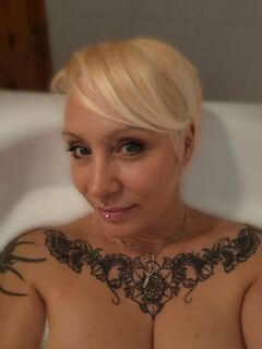 Live C2C mit deiner heißen curvy milf!