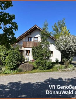 Charmantes gepflegtes Einfamilienhaus in Neukirchen - Neukirchen (Bayern)