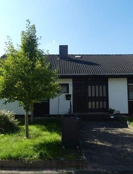 Ruhige Traumlage: Renovierungsbedürftiger Bungalow mit tollem Ausblick und viel Potenzial! - Eschau