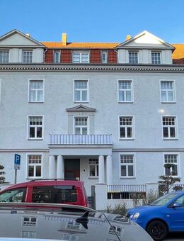 Herrschaftliche Altbauwohnung in zentraler Lage - stilvoll + großzügig - Hannover