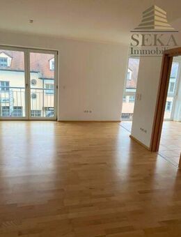 Lichtreiche Wohnung - Balkon - EBK ablösbar - gute Wohnlage - Altötting