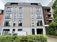 Renovierte und ruhige 2-Zimmer-Wohnung mit großer Wohnküche, Dachterrasse und Aufzug - Hamburg