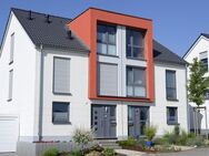 Magellan Real Estate: VERKAUFT ! - Moderne und vermietete Doppelhaushalte in Stuhr-Moordeich - Stuhr