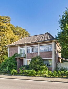 Großzügiges Einfamilienhaus mit Einliegerwohnung und Gewerbefläche in Waldrandlage von Wassenberg - Wassenberg