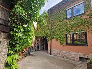 Freistehendes renovierungsbedürftiges Einfamilienhaus mit viel Potenzial in Schriesheim - Schriesheim