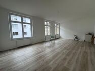 Renoviert, Waldnähe, Altbau, hohe Decken, Balkon, optimal für Familien - Düsseldorf