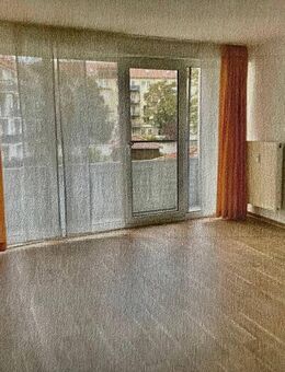 2 Raumwohnung mit Balkon, Lift und Tiefgarage - Magdeburg