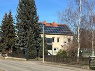 Saniertes Einfamilienhaus mit Einliegerwohnung, 2-Seiten-Hof, Bauernhaus, ca. 2600 m² Grundstück, Doppelcarport - Meerane