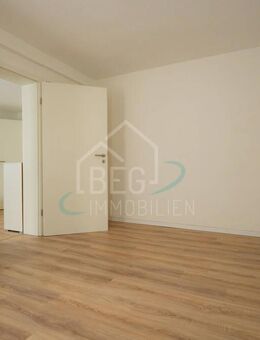 Attraktive Kapitalanlage: Modernes Zweifamilienhaus mit vielseitigem Potenzial - Gaildorf