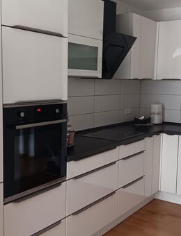 Einbauküche Nobilia Deluxe mit Bosch Einbaugeräten - Esslingen (Neckar)