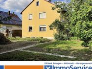 !!! Preisreduzierung !!! - Zweifamilienhaus mit großem Grundstück und zweitem Baurecht - Langensendelbach