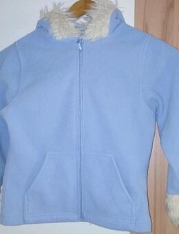 Hellblaue Sweatjacke mit Fell - Gr. 122/128 - C&A - Pirmasens