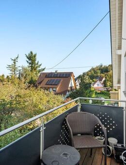 IMMORath.de - Lichtdurchflutete Dachgeschoss-Wohnung mit Ausblick - Buggingen