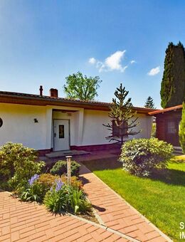 Wassergrundstück mit Wohnhaus im Bungalowstil in Grünheide - Grünheide (Mark)