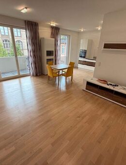 Stylisch möblierte Whg mit Balkon und Fitnessraum in Mitte! - Berlin