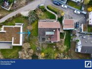 Hier beginnt Ihr neues Kapitel! Rarität auf der Schillerhöhe: Zweifamilienhaus mit großem Grundstück - Gerlingen