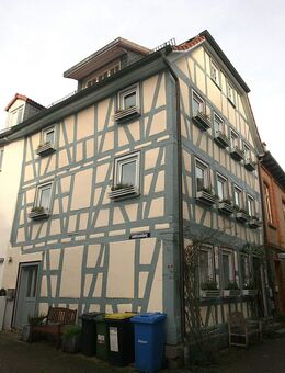 Haus mit drei Wohnungen - Lich