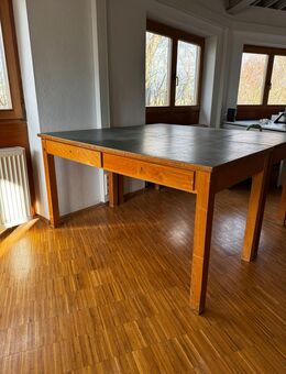 © Retro Bürotisch von Biber Möbel – Tisch für Vintage Liebhaber - Überlingen Zentrum