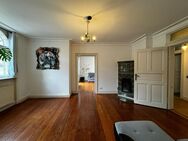 * HISTORIC INNER-CITY JEM * 4.5 room, ca. 1,185 ft², 3 balconies, gas stove, fireplace, and parking! - Wiesbaden