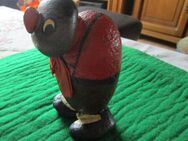 Urige Steinfigur aus mehreren Steinen - Ratzeburg