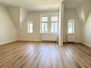 Perfekte WG-Wohnung im Dachgeschoss mit Einbauküche - Freiberg