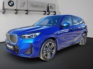 BMW iX, 1 xDrive30 M SPORT °, Jahr 2022 - Eggenfelden