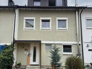 **Attraktives Reihenmittelhaus mit viel Platz für die Familie in zentraler Lage** - Backnang