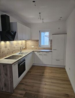 Erstbezug: Moderne 2-Zimmer-Wohnung mit Balkon und EBK zentral in Gangkofen - Gangkofen