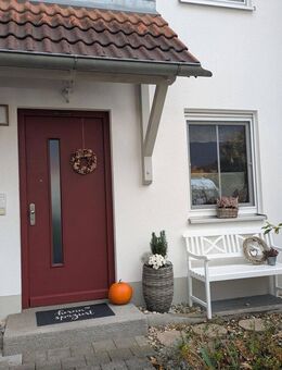 PROVISIONSFREI: Familienfreundliches Reihenmittelhaus mit Carport, Südterrasse und Balkonkraftwerk - Bamberg