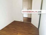 IMMOBERLIN.DE - Sehr angenehme Wohnung mit Sonnenloggia in herrlicher Lage - Berlin