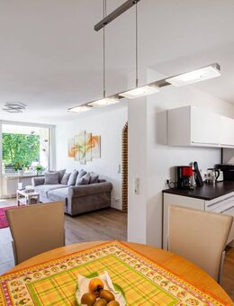 Renoviert und chic! 3-Zi.-Eigentumswhg. mit TG-Stellplatz - Bielefeld