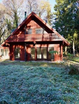 Wohnen am Waldrand - Holzhaus mit Wintergarten, Kamin und Naturgrundstück - Elsdorf (Niedersachsen)