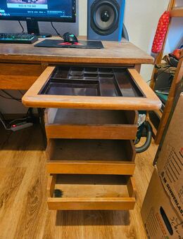 Schreibtisch - Holz - Strausberg