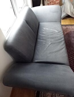 Ledercouch 3-sitzig in blau mit abklappbaren Seitenlehnen - Bonn