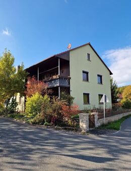 Wartet aus dem Dornröschenschlaf erweckt zu werden! Zwei Häuser zum Preis von Einem in Lichtenfels-Schönsreuth - Lichtenfels (Bayern)