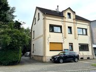 Dreifamilienhaus mit Anbau und Garagen in Waltrop ! - Waltrop