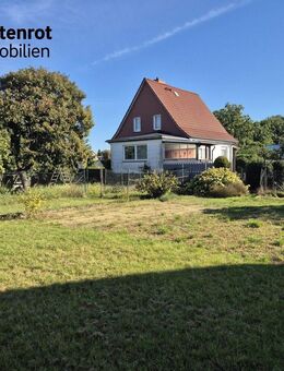 Attraktives Komforthaus mit Vollkeller auf einem großzügigen teilungsfähigen Grundstück in Domsühl - Domsühl