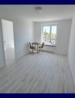 Frischer Wind! Modernisierte 2-Zimmer-Wohnung! Erstbezug nach Umbau! - Aachen