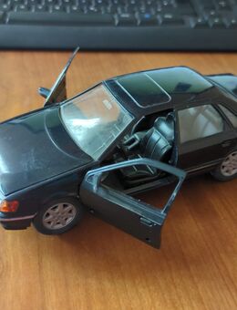 Modellauto 1:25 Ford No. 1503 Modell Ford Scorpio - Köln