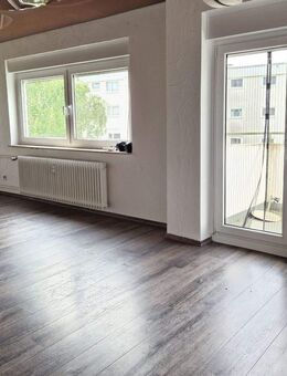 Detmold, Herberhausen - Topp-renovierte - ETW - Detmold