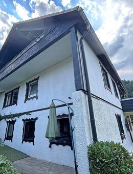 Charmantes 1-2 Familienhaus in ruhiger Wohnlage - Unterreichenbach