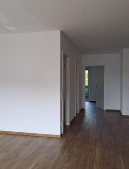 Lichtdurchflutete, ruhige Wohnung sucht neuen Mieter - Sankt Ingbert