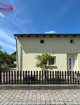 Gemütliches Wohnen in 91799 Langenaltheim: Doppelhaushälfte mit Charakter - Langenaltheim