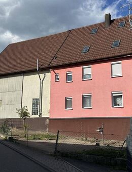 Kernsaniertes Haus mit 2 Wohnungen und weiteren ca. 75 m² top renovierten Räumen im DG und Dachspitz - Jettingen