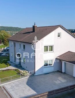 ***ZWEIFAMILIENHAUS MIT WOHLFÜHLGARTEN - PLATZ FÜR FAMILIE UND GENERATIONEN*** - Berching