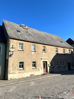 bezugsfertiges, historisches Wohnhaus und Grundstück in Lauenstein