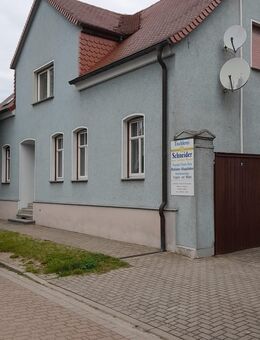Grundstück mit Wohnhaus, Gewerbe und Nebengelass zu verkaufen - Möckern Hobeck