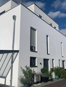 SANKT AUGUSTIN -NEUBAU- 4 Zimmer EG-Whg. mit 110 m² Wfl. Garten, Nähe HIT, REWE, ALDI ruhig, zentral - Sankt Augustin